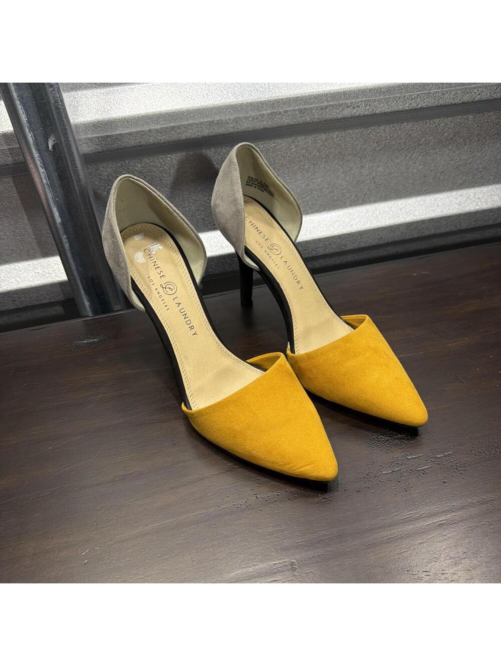 Chinese Laundry Womens D'Orsay Heels Size 9.5 Yellow Gray Stilet Suede Shoes *